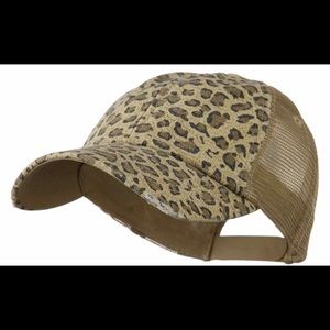 Canvas leopard mesh hat